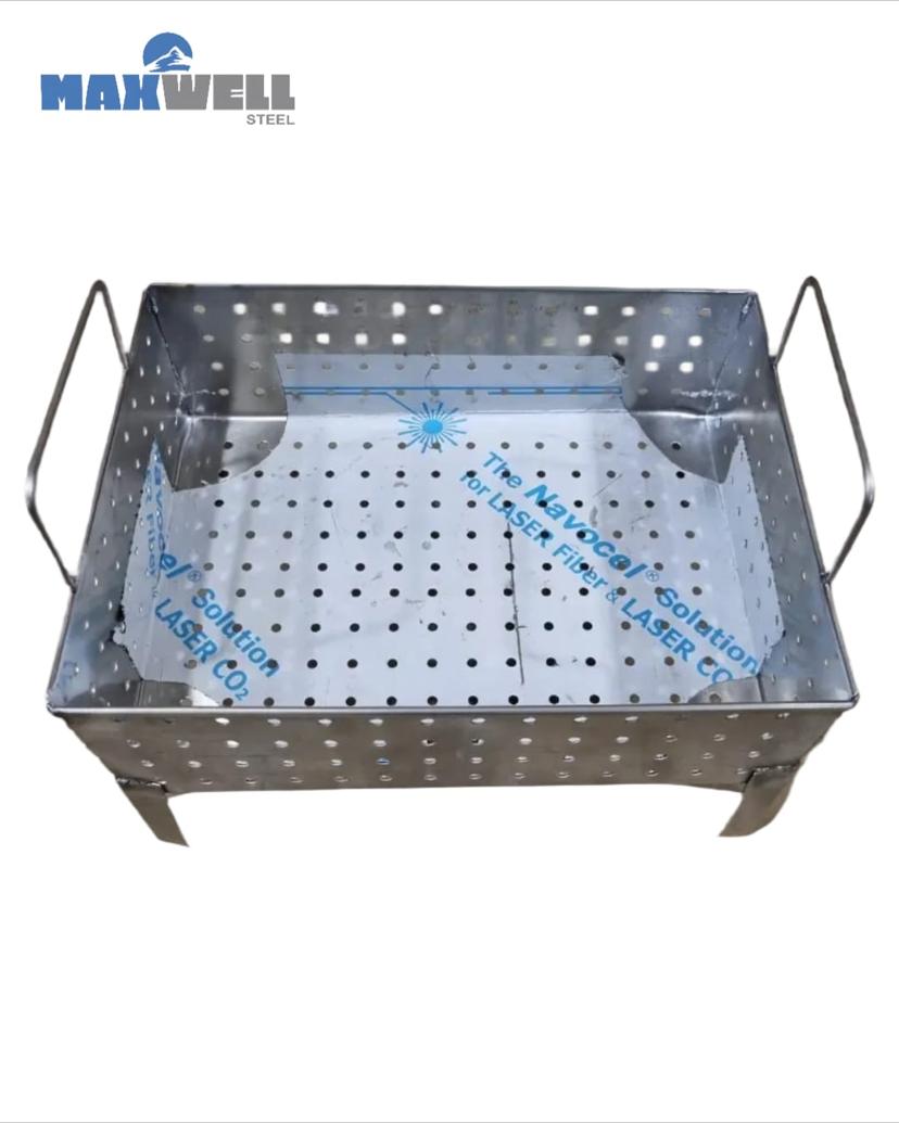 A grease trap equipped with a (solid) lid. - Image 3